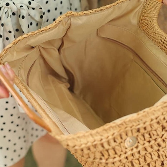 Rattan Woven Round Tassel Handbag - Picture 9 of 9